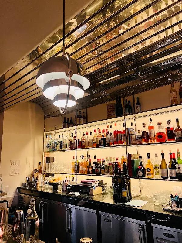 Maison — Wine Bar restaurant in Washington D.C.