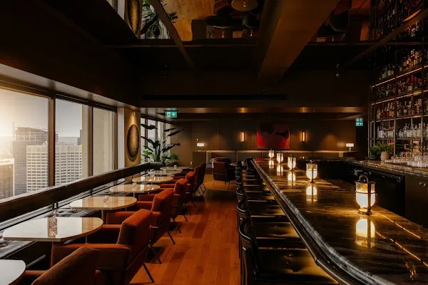 Major Tom — International restaurant in Calgary