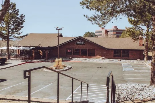 Manning's Steaks and Spirits - Littleton — Steakhouse restaurant in Littleton