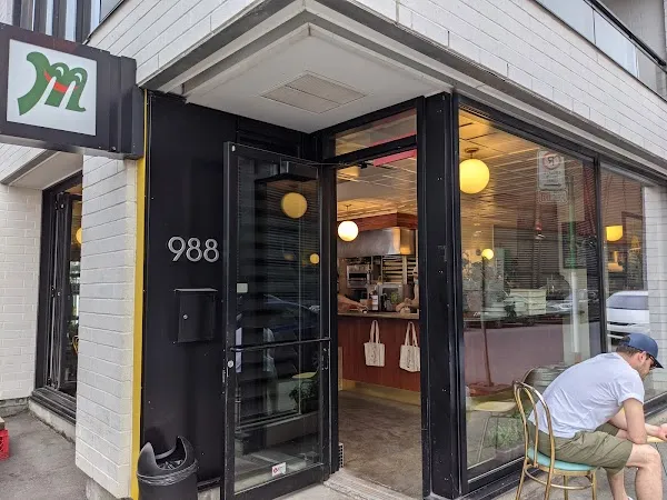Mano Cornuto — Italian restaurant in Montréal