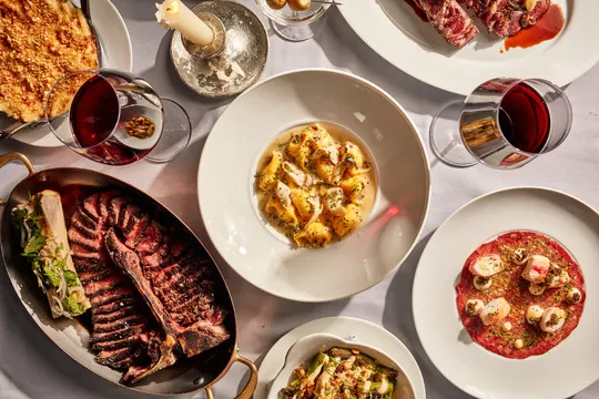 Maple & Ash Miami — Steakhouse restaurant in Miami
