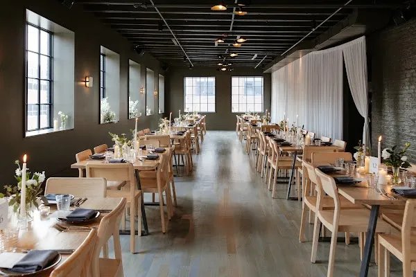 Maxwells Trading — Contemporary American restaurant in Chicago