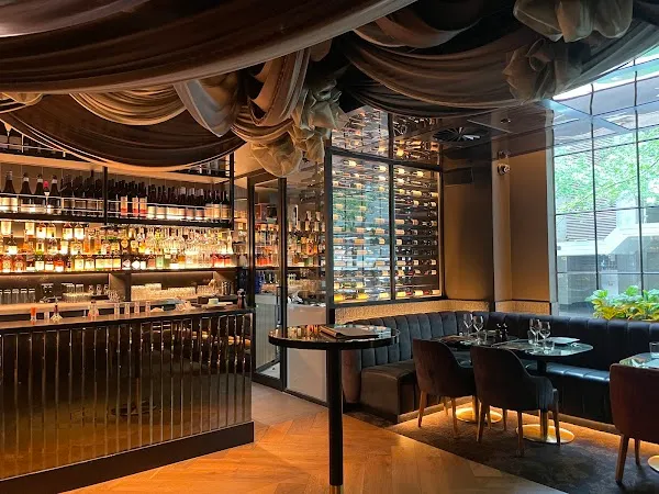 Meat & Wine Co Sydney CBD — Steakhouse restaurant in New South Wales