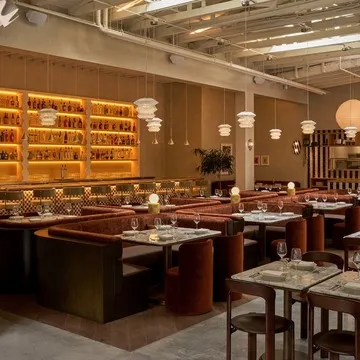 Met Her at a Bar Santa Monica — New American restaurant in Santa Monica