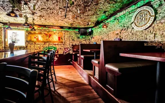 Mews Tavern — Pub Fare restaurant in South Kingstown