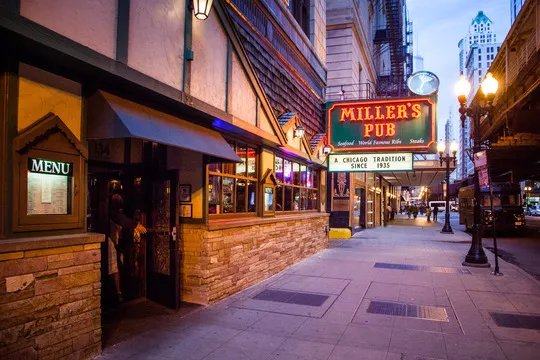 Miller's Pub — American restaurant in Chicago
