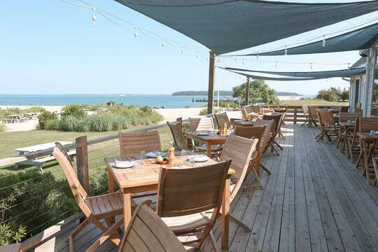 Minnow At The Galley Ho — Seafood restaurant in New Suffolk
