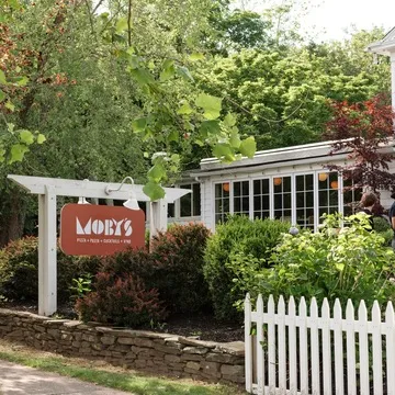 Moby's — Italian restaurant in Hamptons