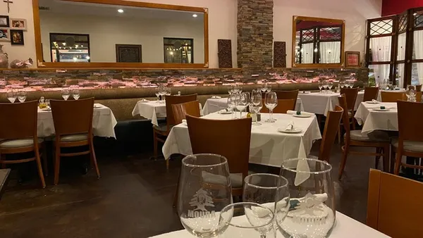 Moura Bistro — Lebanese restaurant in Naples