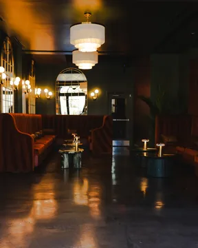 Mr. Lincoln — American restaurant in Durham