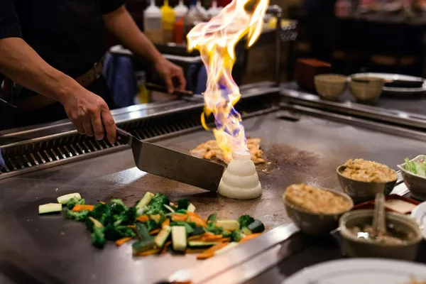 New Star Restaurant — Asian restaurant in Elmwood Park