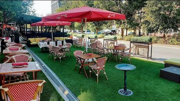 Nia Restaurant & Wine Bar — Mediterranean restaurant in Chicago