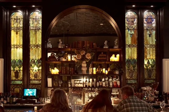 Noble Cellar — American restaurant in Syracuse