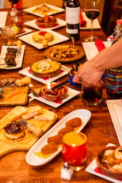 Ole Tapas Lounge and Restaurant — Spanish restaurant in Newark