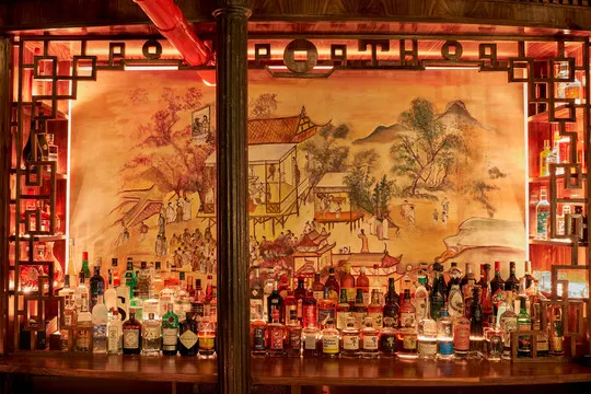 Opera House — Cocktail Bar restaurant in New York