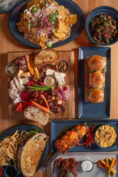 Operators Club — American restaurant in Dallas