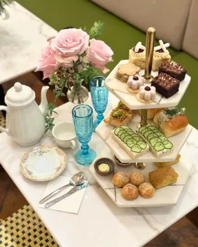 Ora La Casa de Las Flores — Tea Room restaurant in New York