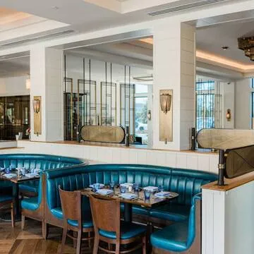 Origins Food and Drink — New American restaurant in Wilmington