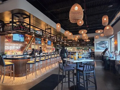 Ovvio Italian Taverna — Italian American restaurant in Glenview