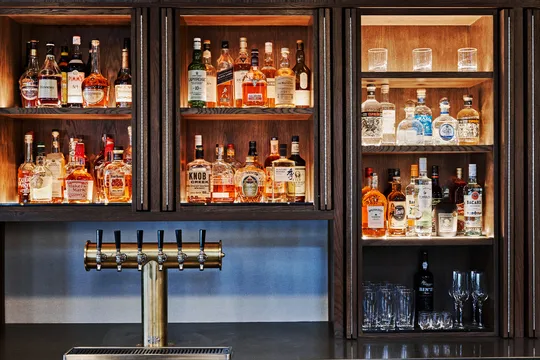 Paperback Tavern — American restaurant in Boston