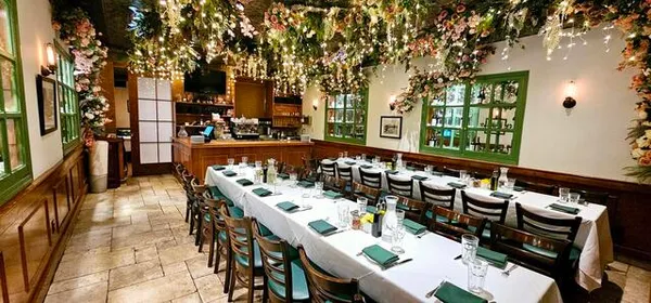 Patsy's Pizzeria 60th St — Italian restaurant in New York