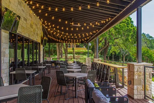 Persimmons Bar & Grill — American restaurant in Grapevine