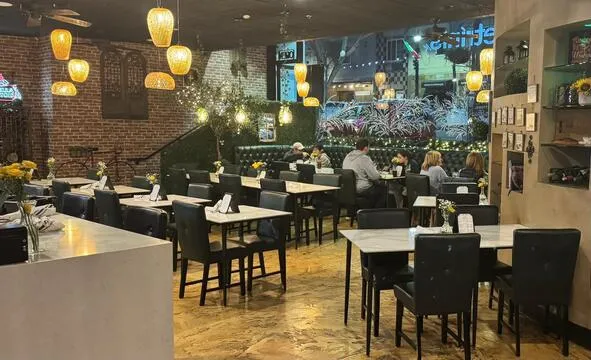 Petrini's — Italian American restaurant in San Diego