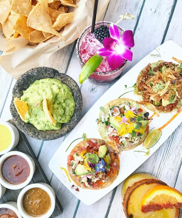 Pez Cantina — Mexican restaurant in Los Angeles