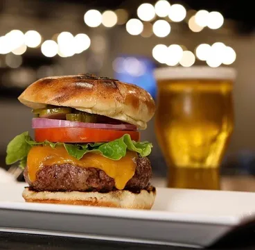 Pickett's Village Bar — Gastropub restaurant in Maplewood