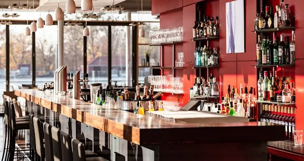 Pier 51 — International restaurant in Hannover