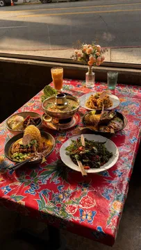 Pink Pepper Thai — Thai restaurant in Los Angeles