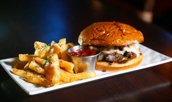 Pippin's Tavern — Restaurant restaurant in Chicago