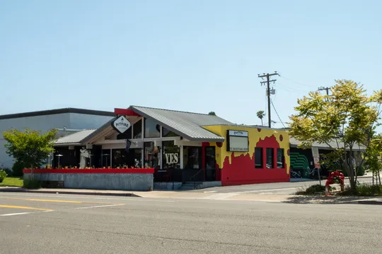 Pitfire Pizza Costa Mesa — Pizza restaurant in Costa Mesa