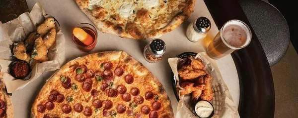 Pizza Lobo Andersonville — Pizza restaurant in Chicago