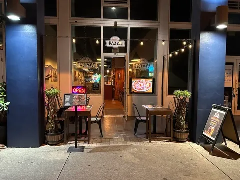 Pizza Pazza — Italian & Pizza restaurant in Miami