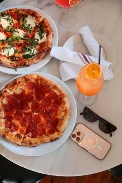 Pizzeria Republica — Italian restaurant in Los Angeles