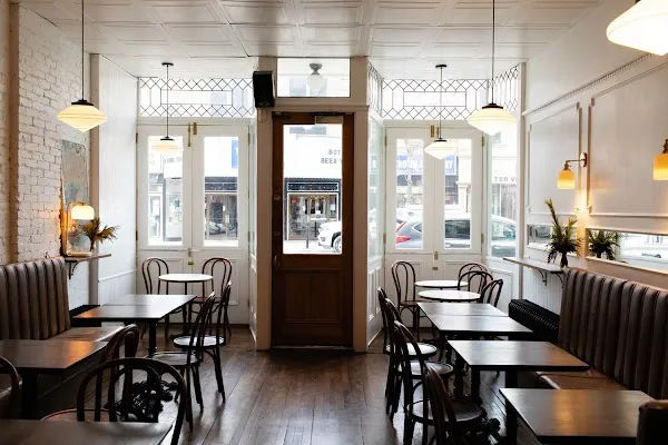Pompette — French restaurant in Toronto