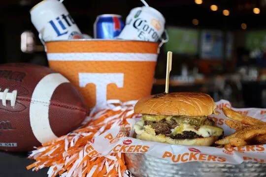Puckers Knoxville — Sports Bar restaurant in Knoxville