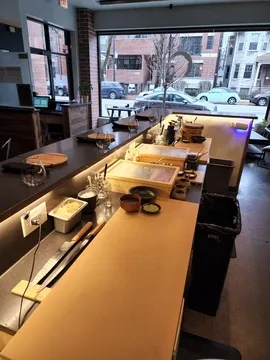 Q Sushi Bar & Omakase — Sushi restaurant in Chicago