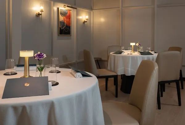 Resonance — Modern - Contemporary restaurant in Bangkok