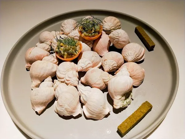 Restaurant Lyla — French restaurant in Tokyo