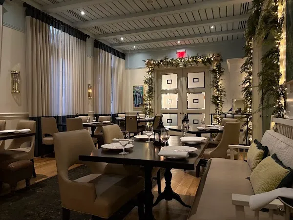 Restaurant R'evolution — Creole restaurant in New Orleans