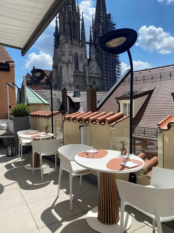 Restaurant STORSTAD — Fine-Dining restaurant in Regensburg