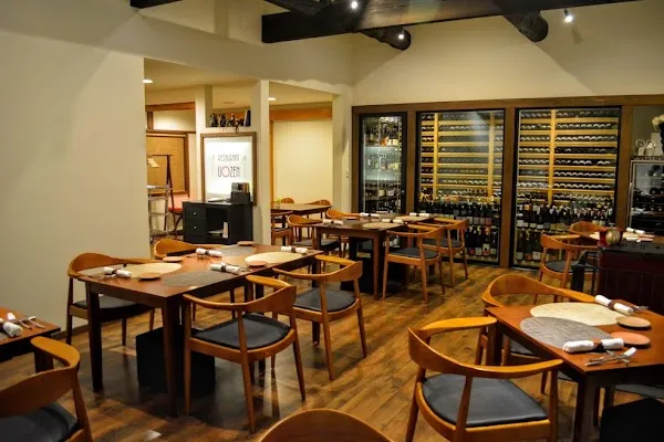 Restaurant UOZEN — French restaurant in Sanjo