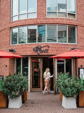 Rhett — Southern restaurant in Savannah