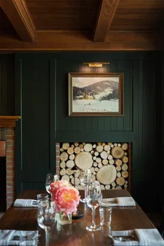 Richardson's Tavern — Contemporary American restaurant in Woodstock
