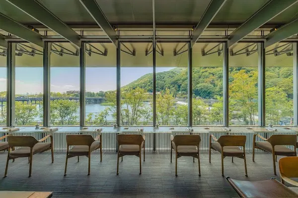 Riverside Café Muni — French restaurant in Kyoto