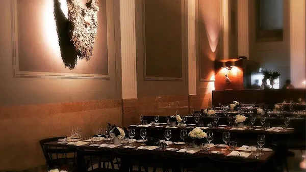 Riviera Cafe Brewhouse — Canadian restaurant in Ottawa