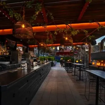 Rosehill Rooftop — Contemporary American restaurant in New York