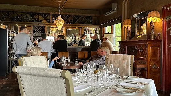 Rossmount Inn — Canadian restaurant in St. Andrews